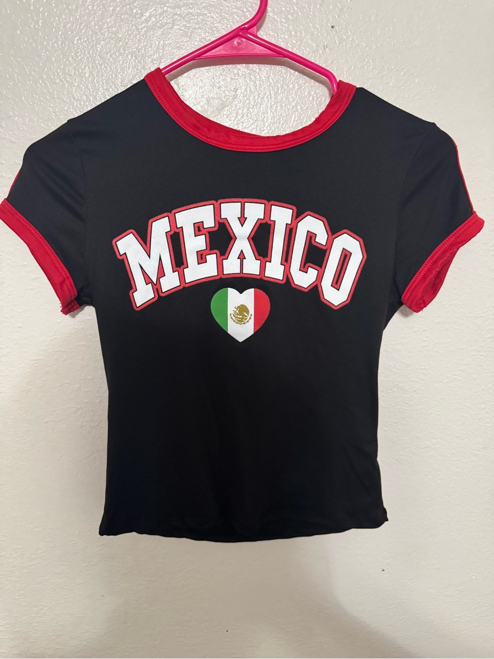 Mexico Heart Girl’s T-Shirt Size M. Polyester & Spandex Material